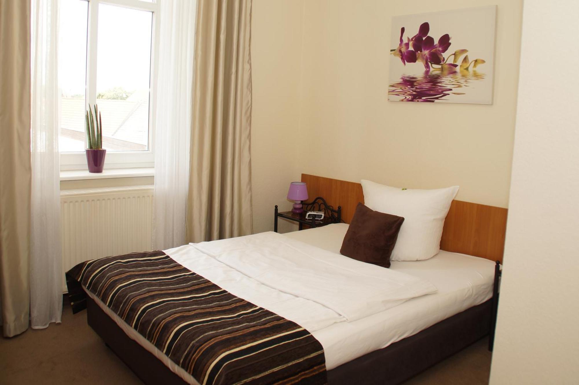 Gut Hotel Stadt Белиц Экстерьер фото